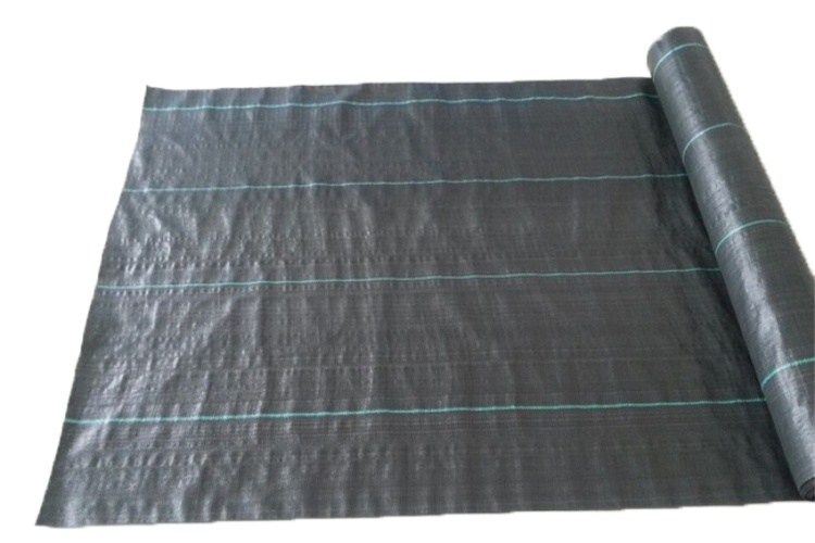 What are the features and applications of woven geotextiles?