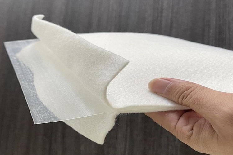 In Which Landfill Conditions is a Composite Geomembrane Most Effective?