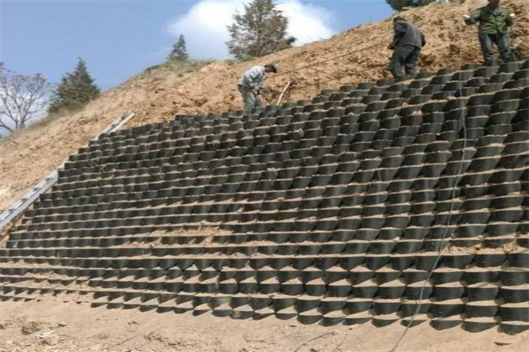 A simple flowchart or checklist to help a user decide if they need a geocell for their road project