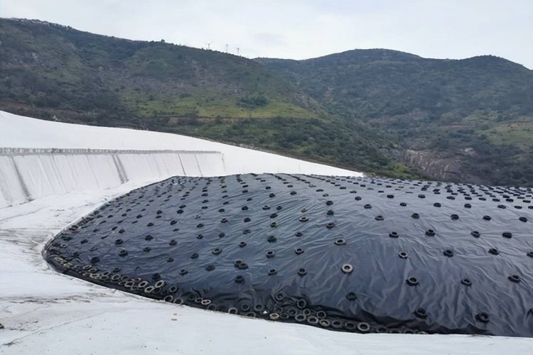 What Materials Are Used in Final Landfill Closure and Why?