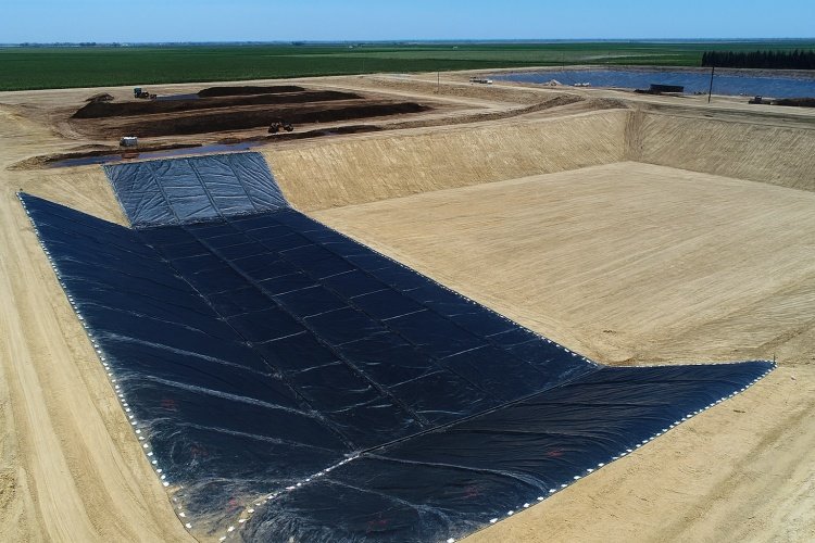 Panel Seaming Direction: Why Seam Orientation Matters in Geomembrane Projects
