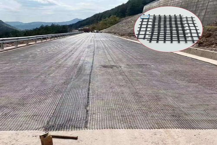 На какие характеристики следует обращать внимание при выборе георешеток для облицовки свалок?