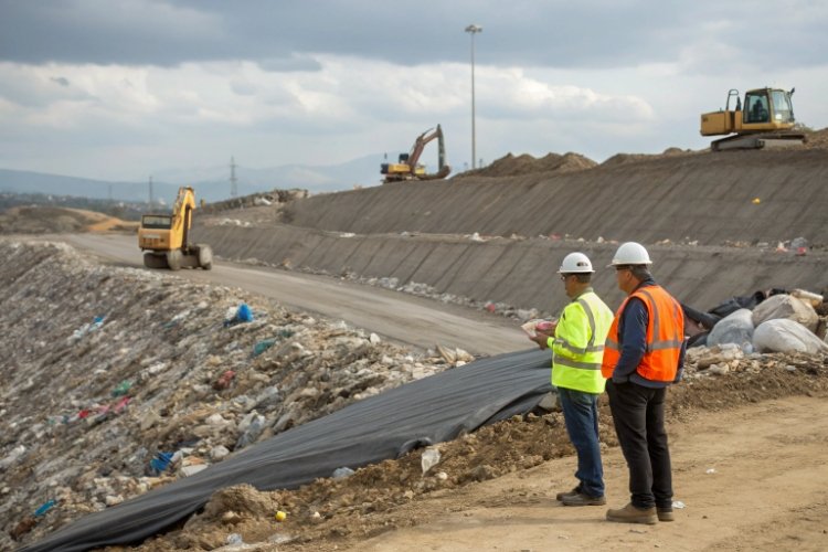 Do Landfill Liners Need Geogrids? How to Choose the Right Type