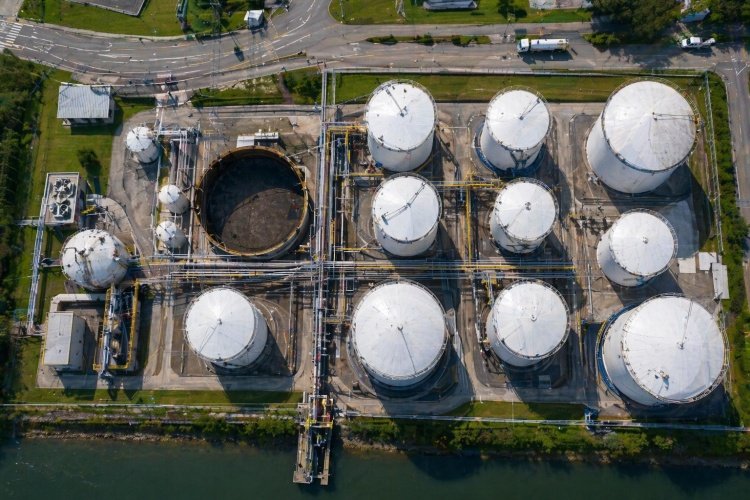 HDPE geomembrane installed in a tank farm containment area